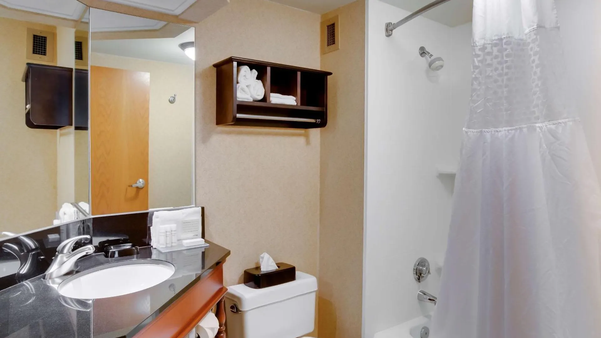 Hampton Inn Pittsburgh Greentree 3*,  США