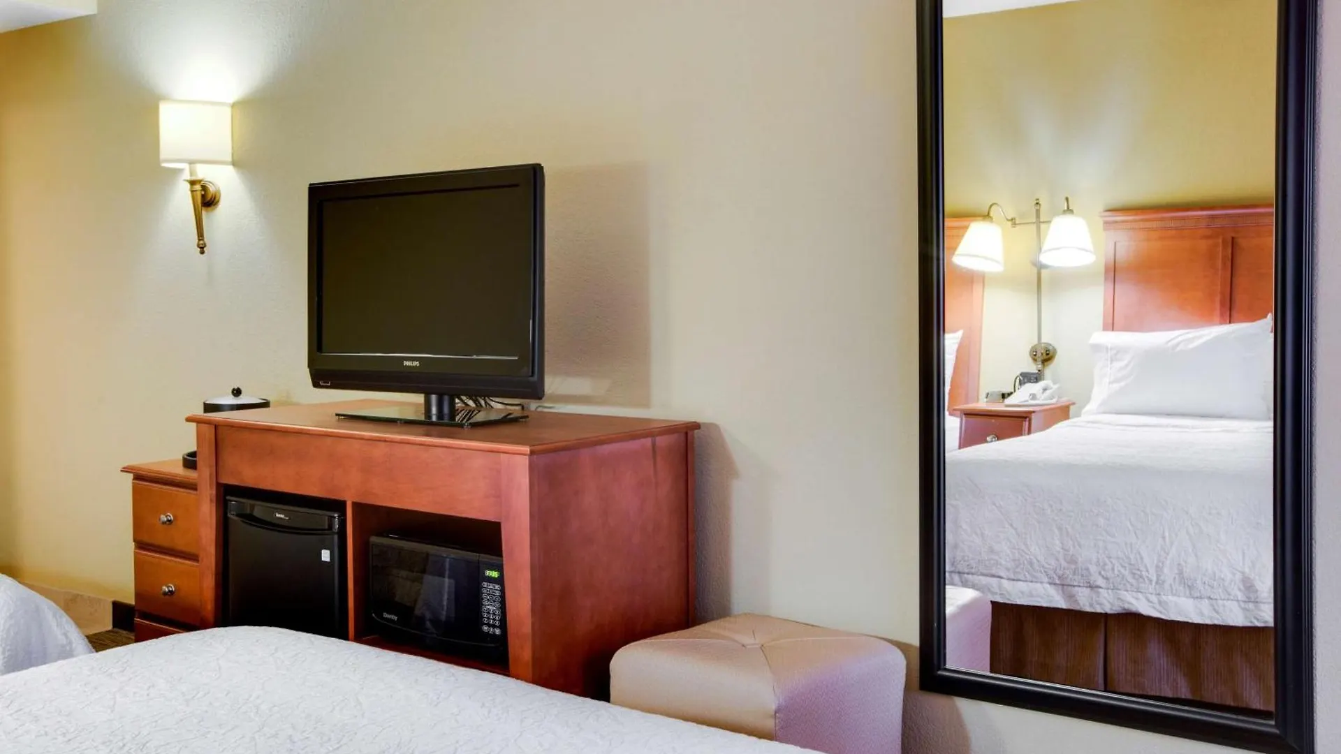 Отель Hampton Inn Pittsburgh Greentree