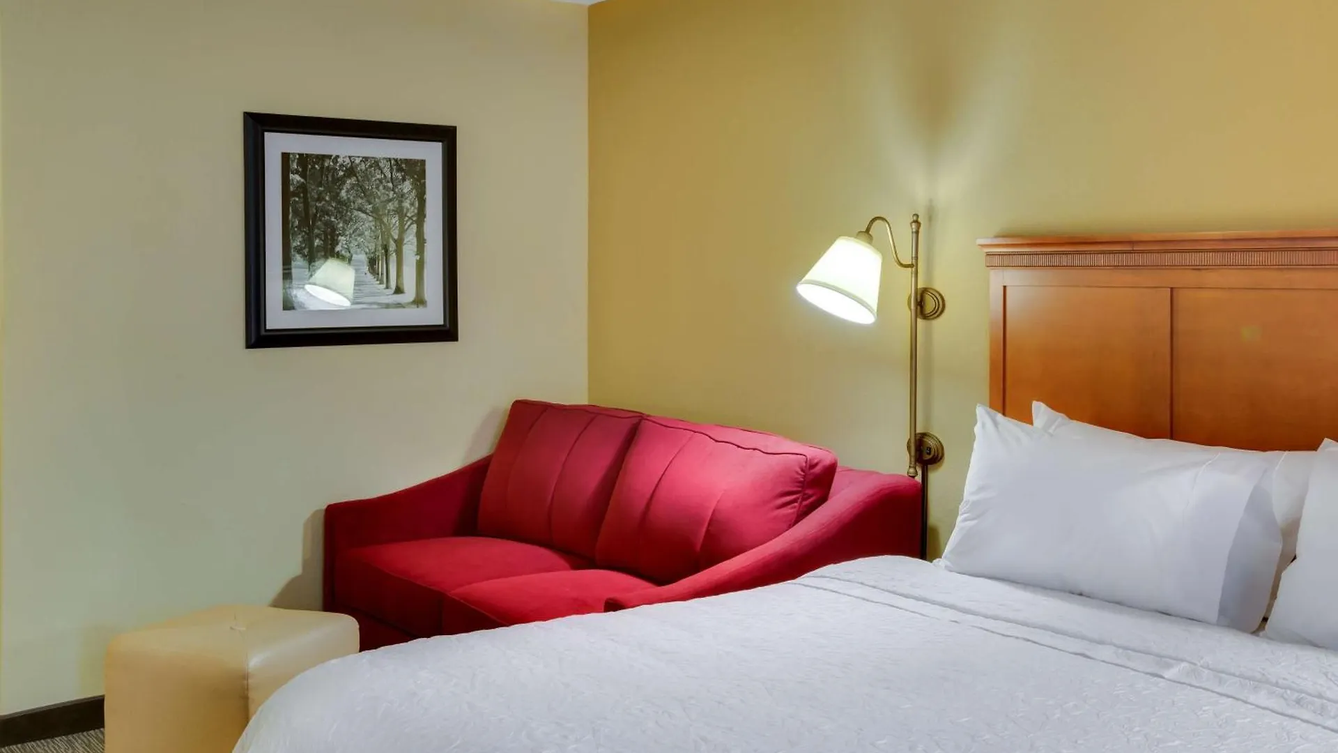 Отель Hampton Inn Pittsburgh Greentree